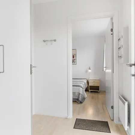 Sopark Lejl, 44 Apartment *