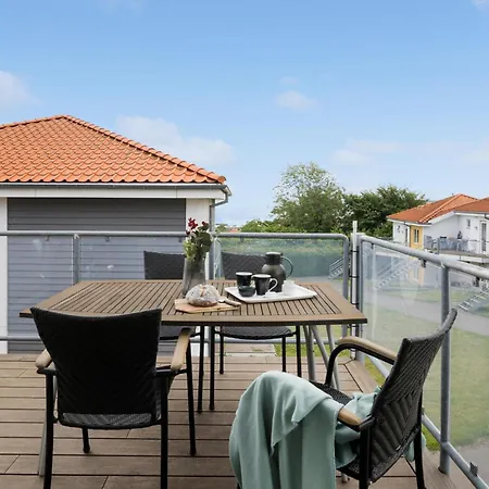 Apartment Sopark Lejl, 44 *